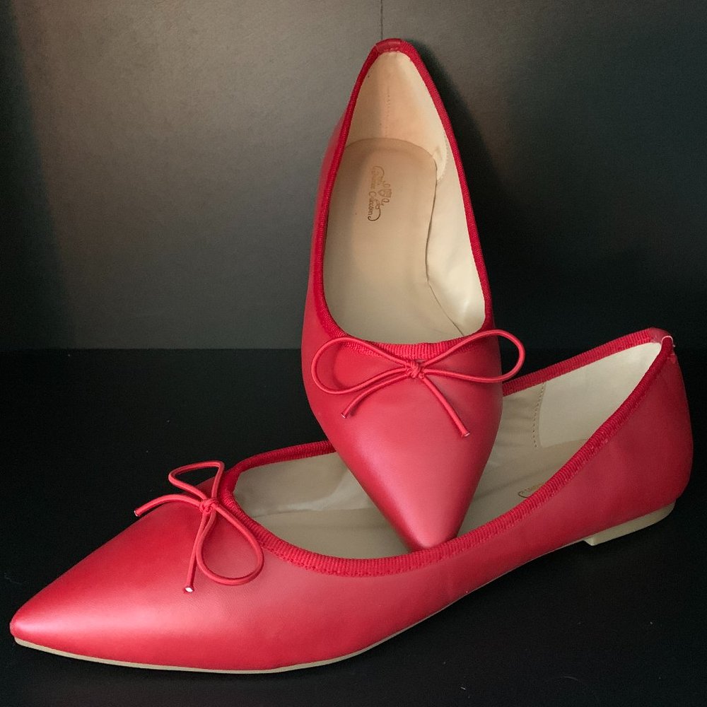 Journee Collection Lena Flats in Red, Size 10, NIB